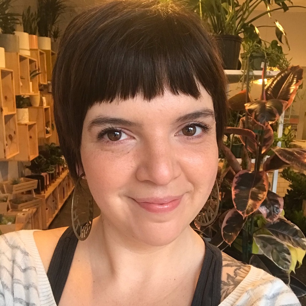 Meet your Posher, Amelia